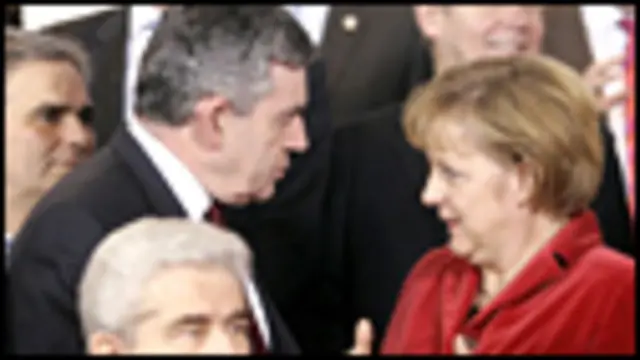 آنگلا مرکل و گوردون براون