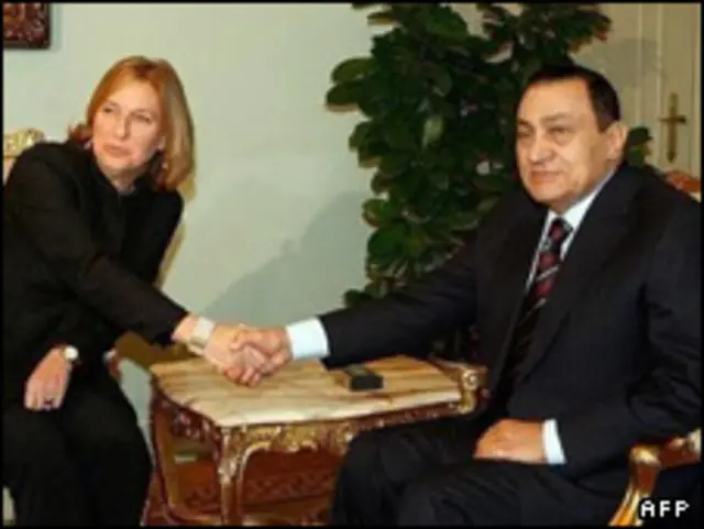 لیونی و مبارک رئیس جمهوری مصر