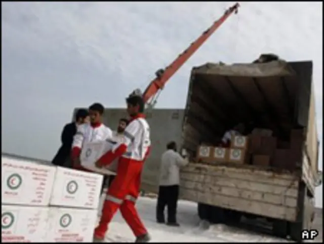 بارگیری محموله های کمک ایران برای غزه
