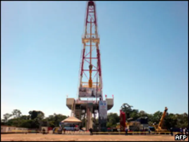 Perfuradora no campo de gás de Vibora, no Departamento de Santa Cruz, Bolívia (AFP)