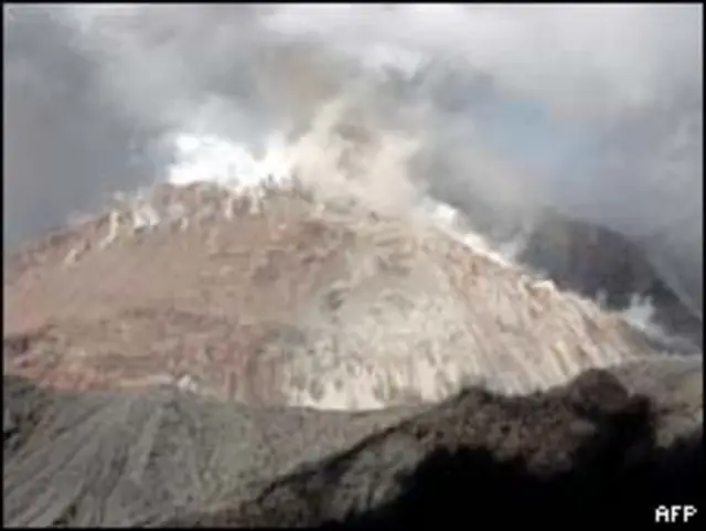 O vulcão Chaitén, no Chile (AFP, 19/2)