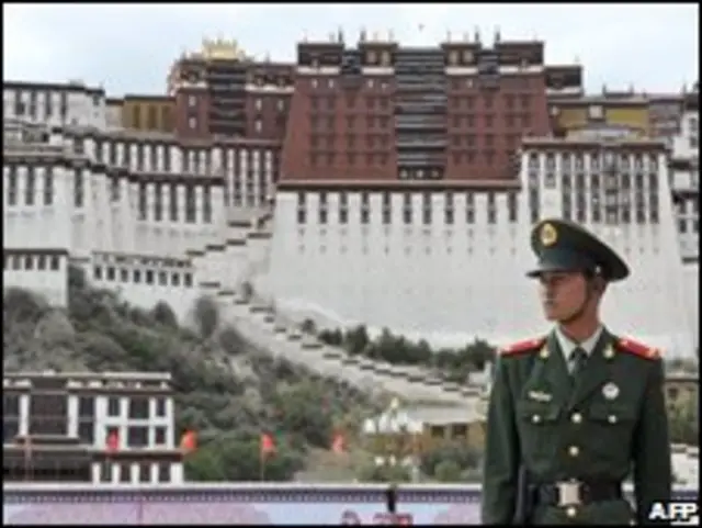 Lính TQ tại Tây Tạng