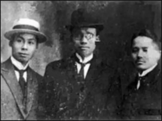 Từ trái sang, các ông Nguyễn Văn Vĩnh, Phạm Quỳnh, Phạm Duy Tốn (1922)