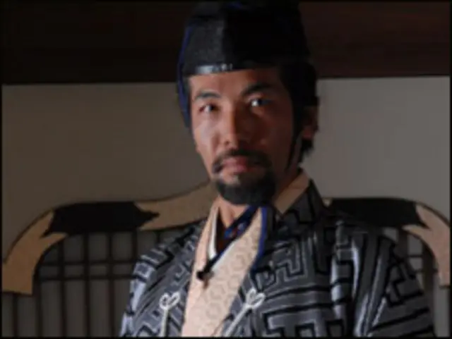 James Saito trong vai Tướng quân Tokugawa Ieyasu 