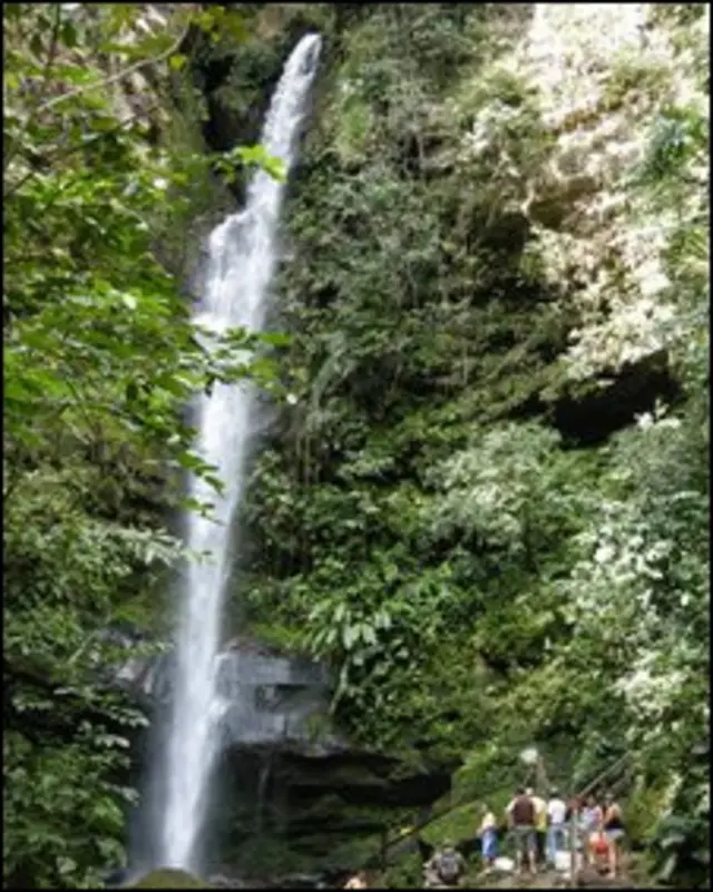Cataratas de Ahuashiyacu, en Perú