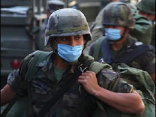 Đeo khẩu trang phòng bệnh