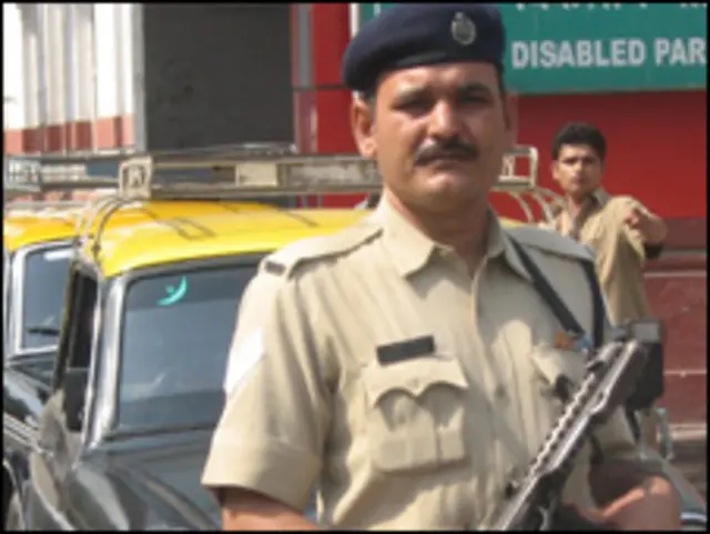 ’پولیس کسی بھی طرح کا کوئی خطرہ مول لینا نہیں چاہتی‘