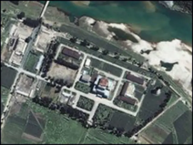 Ảnh chụp qua vệ tinh cho thấy hoạt động chuẩn bị vẫn tiếp tục