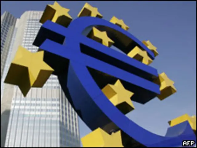 Signo del euro frente al Banco Central Europeo