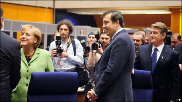 Перед началом встречи