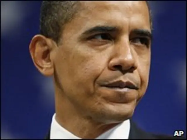 Obama dùng lại quyết định của Bush về tòa Guantanamo