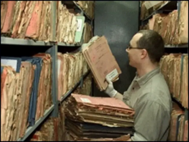 Hồ sơ của công an Stasi trong kho lưu trữ