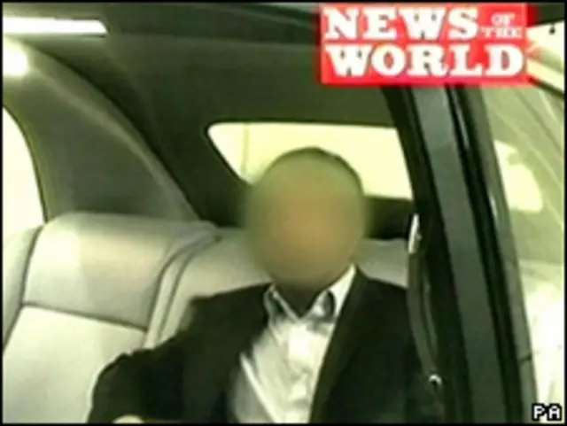 В официальной машине королевы