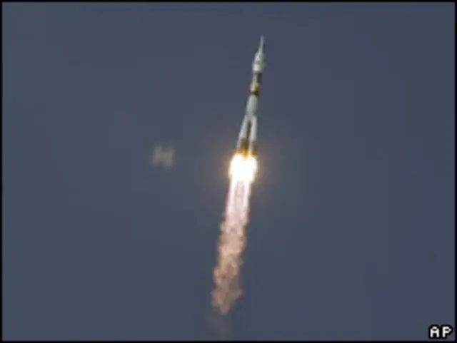 Старт корабля "Союз ТМА-15" с Байконура 27 мая 2009 г.