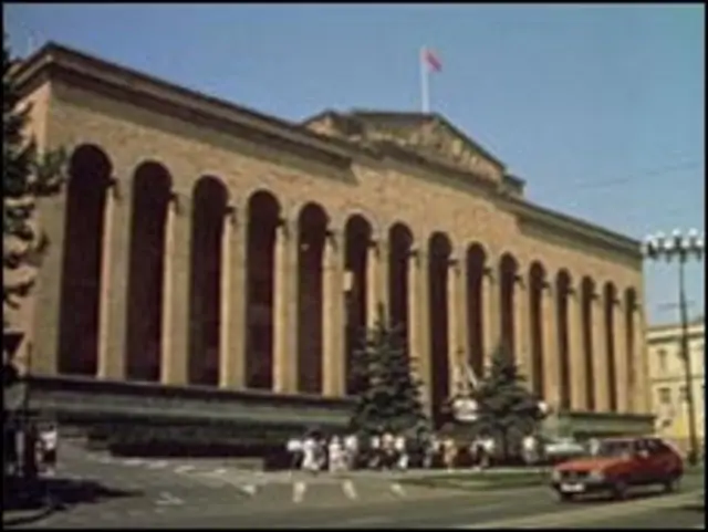 Дом правительства на проспекте Руставели