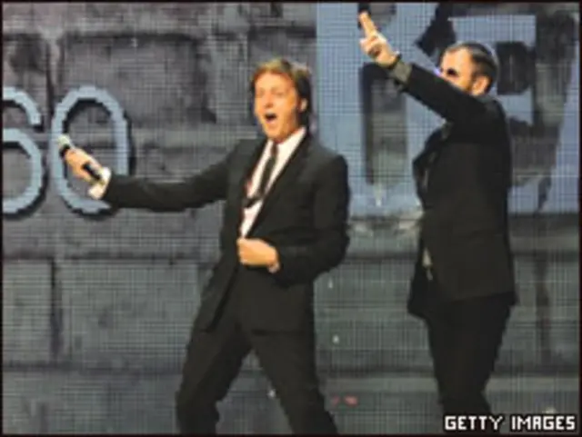 Сэр Пол и Ринго на сцене