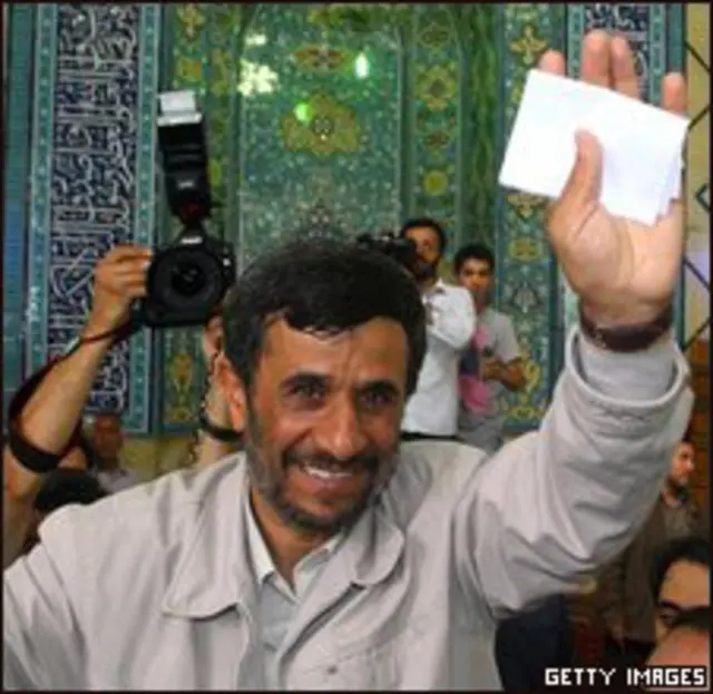 Ông Mahmoud Ahmadinejad