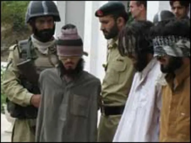 دیر میں گرفتار ہونے والوں میں کچھ کا تعلق افغانستان سے بتایا جاتا ہے