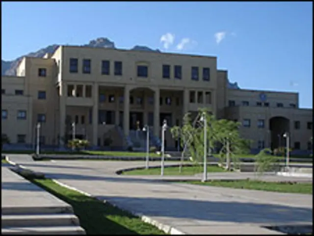 دانشگاه صنعتی اصفهان هم مورد تعرض نیروهای نیروهای دولتی قرار گرفت