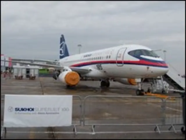 Самолет Superjet 100