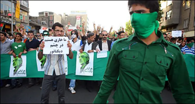 Người biểu tình phe đối lập