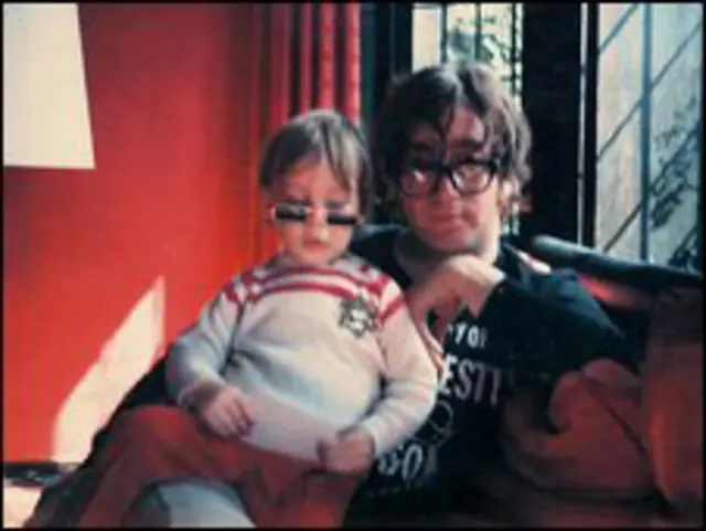 John và Julian Lennon
