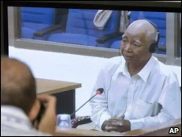 Ông Vann Nath, 63 tuổi, tại phiên xử Đồng chí Duch 