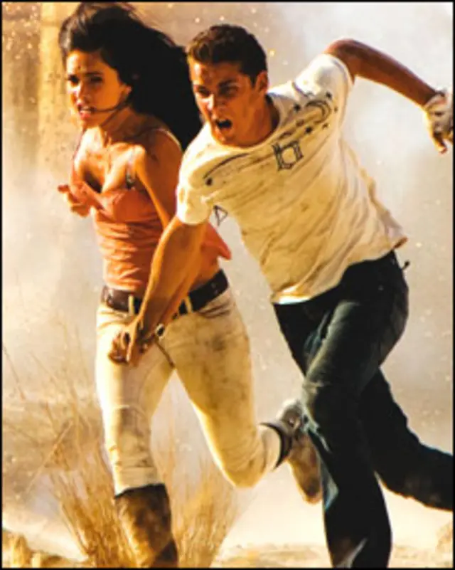 دغه فلم خلکو د اوونۍ په رخصتیو او د امریکا د ازادۍ د جشن د رخصتۍ پرمهال ډېر کتلی دی .