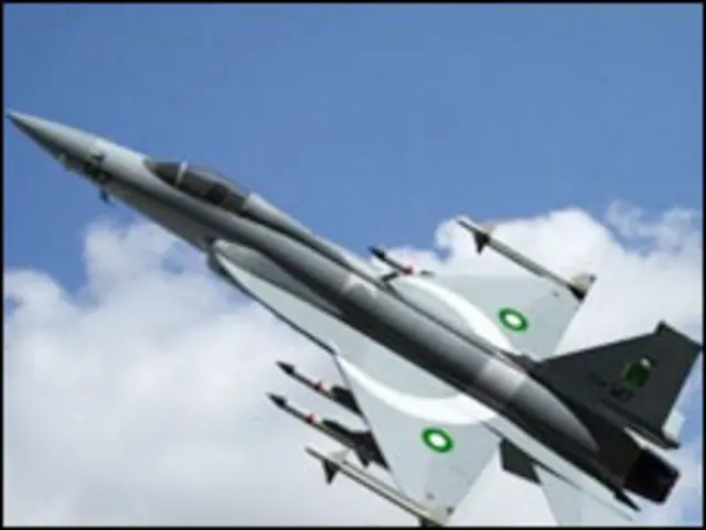 جے ایف 17 تھنڈر طیاروں کی تیاری پاکستان کے لیے خوش آئند ہے: وزیر اعظم