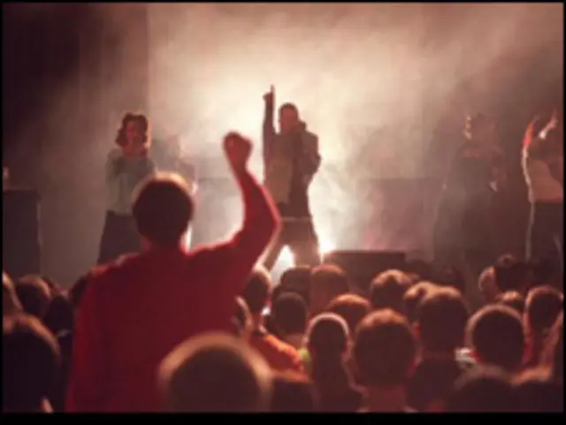 Миссионеры всех вер и религий приглашают детей в свои лагеря