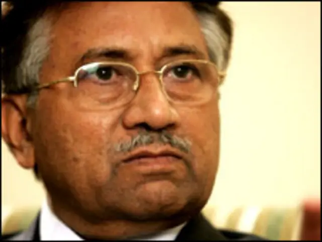 یہ پہلا موقع ہے کہ جب کسی سابق صدر مملکت یا آرمی چیف کو عدالتی نوٹس جاری کیے گئے ہیں