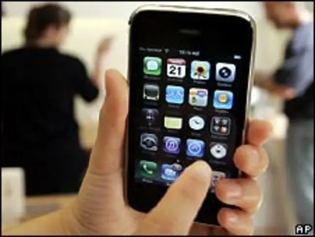 Foxconn es la fabrica de electrónicos más grande del mundo, Apple esta entre sus mayores clientes.