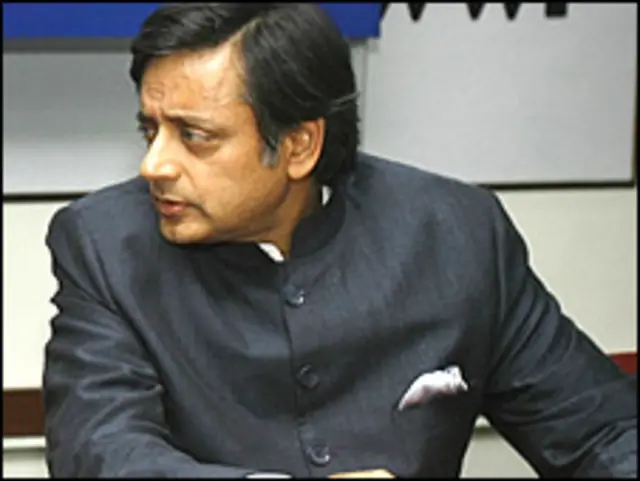 शशि थरूर