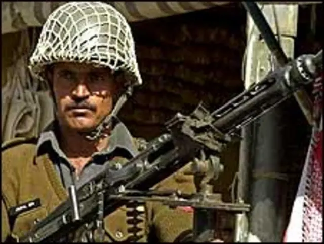 فائل فوٹو، سکیورٹی فورسز