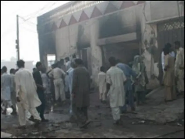 عیسائیوں کے جلے ہوئے گھر