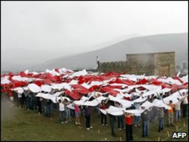 احياء ذكرى الحرب