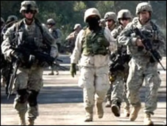 عراق میں امریکی فوجیوں کو رسد پہنچانے کے لیے یہ اڈہ اہم اہے