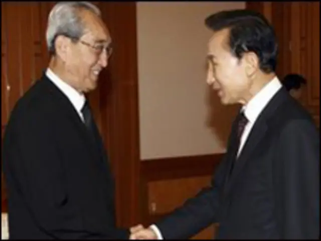 مسٹر لی اورکِم کی نام کے مابین ملاقات سیول میں صدارتی محل میں ہوئی