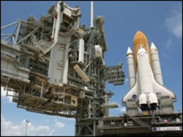 خلائی شٹل فلوریڈا کے کینیڈی سینٹر سے گرینچ کے معیاری وقت کے مطابق منگل کی صبح پانچ بجکر چھتیس منٹ پر پرواز کر جائے گی۔