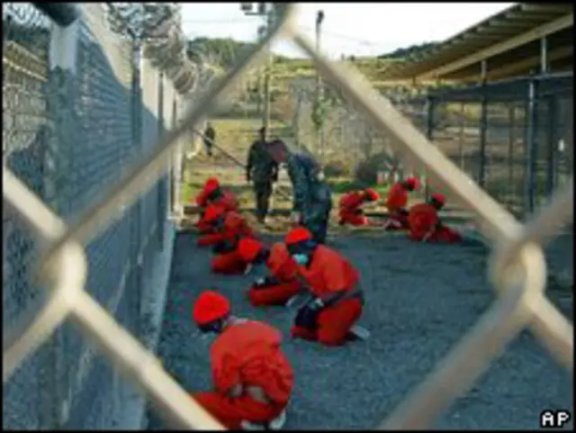 Nghi phạm khủng bố ở trại Guantanamo