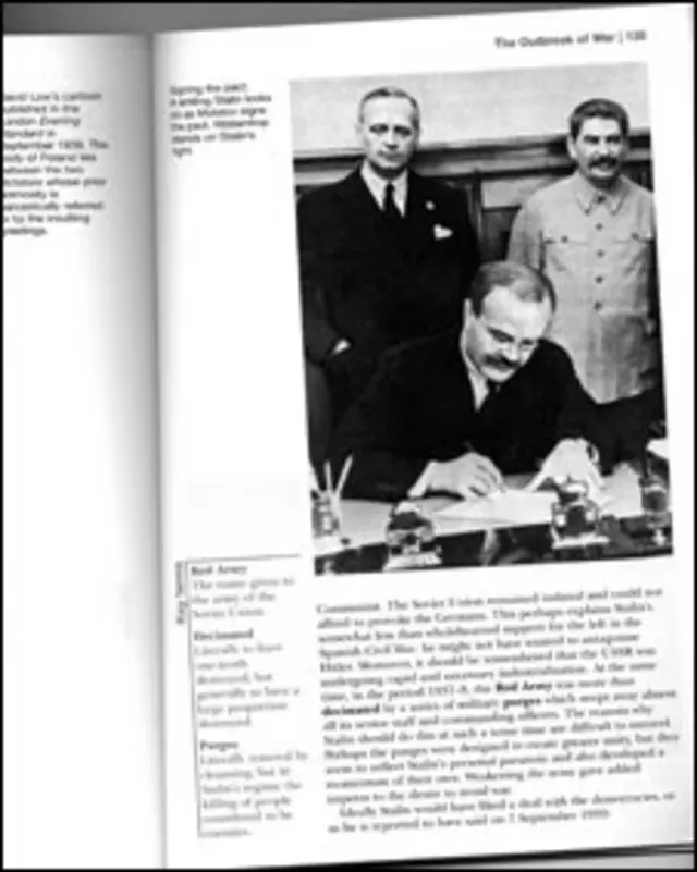 Страница английского учебника "Умиротворение Гитлера и путь к войне"