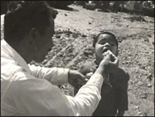 Niño recién desembarcado del Winnipeg. 