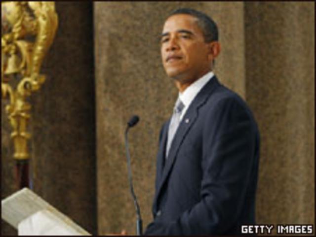 Obama discursa durante missa em homenagem a Ted Kennedy, neste sábado (Getty Images)