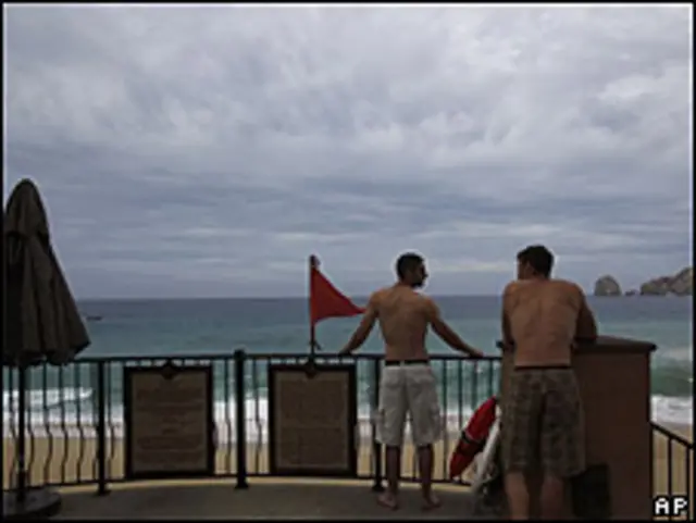Turistas en Cabo San Lucas