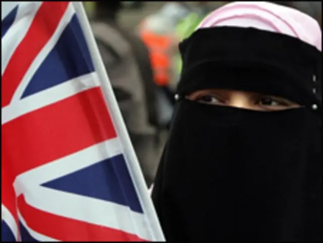 Британиялик муслима