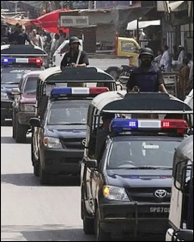 کراچی میں پولیس(فائل فوٹو)