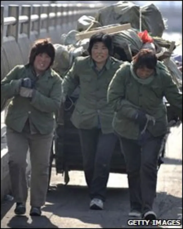 چین میں ایک سو چالیس ملین افراد کام کی تلاش میں دیہاتی علاقوں سے صنعتی شہروں میں منتقل ہوئے ہیں