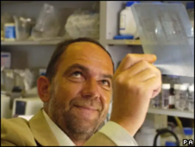 Профессор cэр Алек Джеффрис