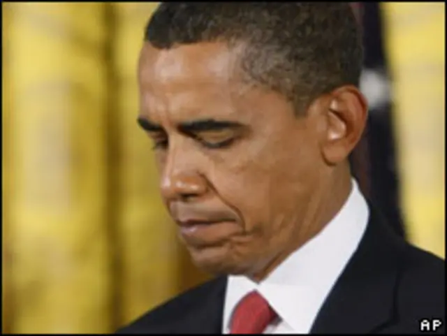 امریکی نائِب صدر جو بائِڈن کی تجویز ہے کہ افغانستان میں لوگوں کو طالبان سے بچانے کی بجائے امریکی کمانڈوز کی توجہ پاکستان میں القاعدہ کے مرکز ختم کرنے پر رہے جن میں میزائِل حملے اور دوسری جنگی حکمتِ عملی شامل ہے۔