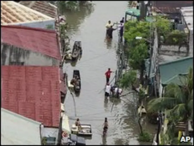 Enchentes em Manila, 02/10/09